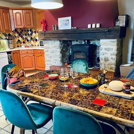 Magnifique Maison Avec Piscine Au Calme Du Gers 度假居